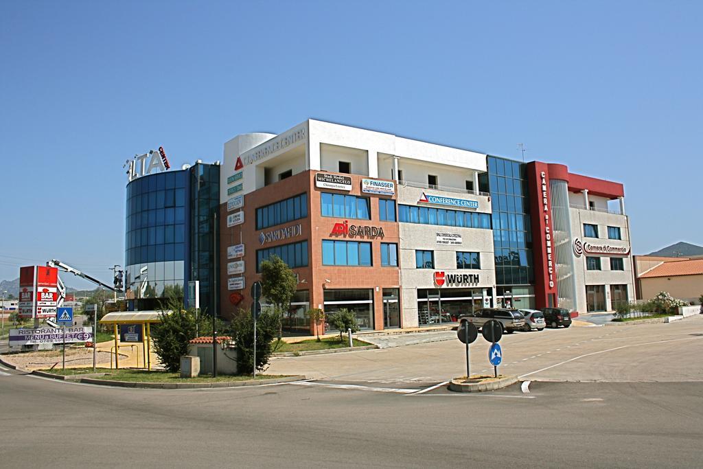 Delta Rooms Olbia Buitenkant foto