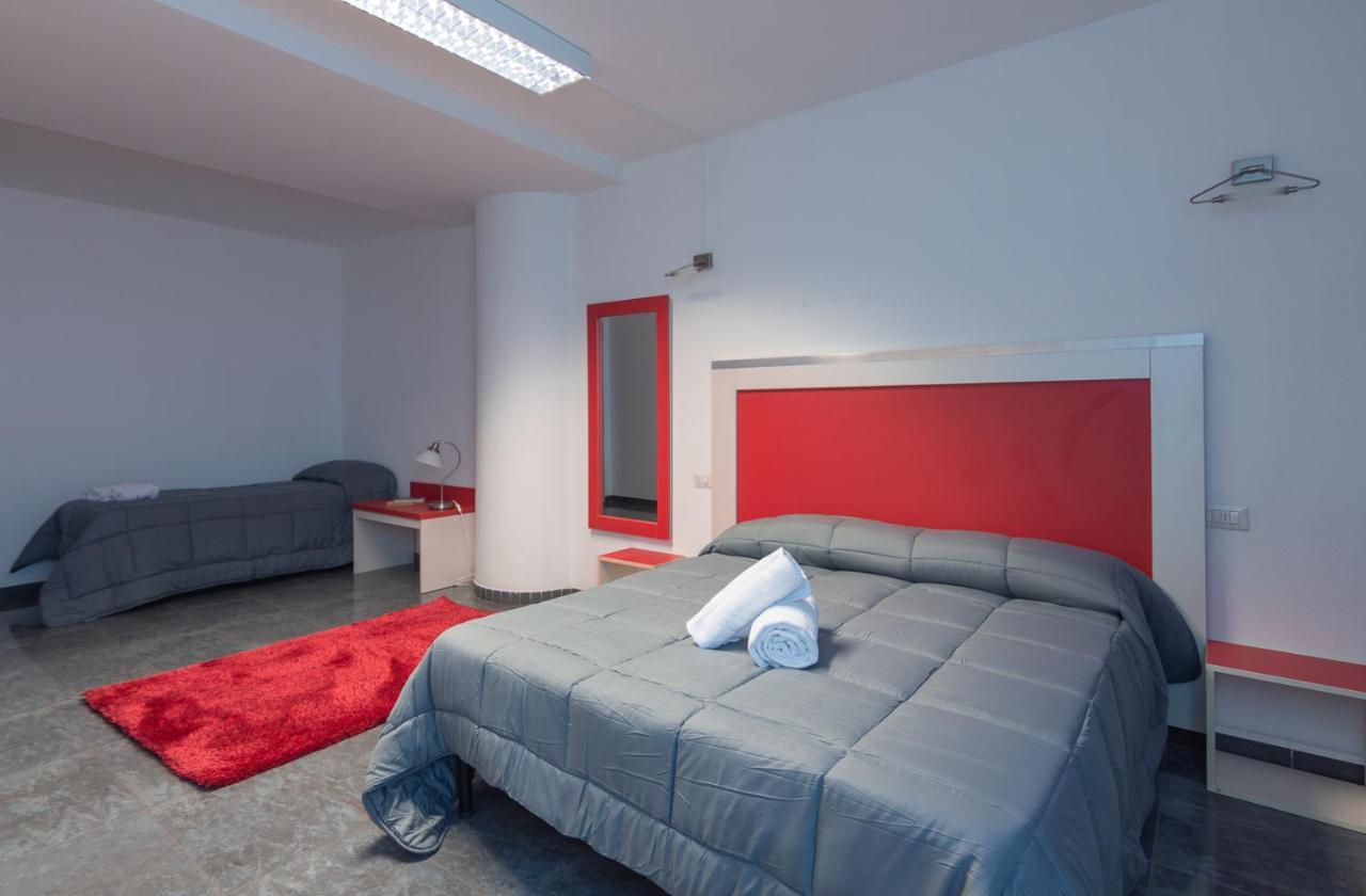 Delta Rooms Olbia Buitenkant foto