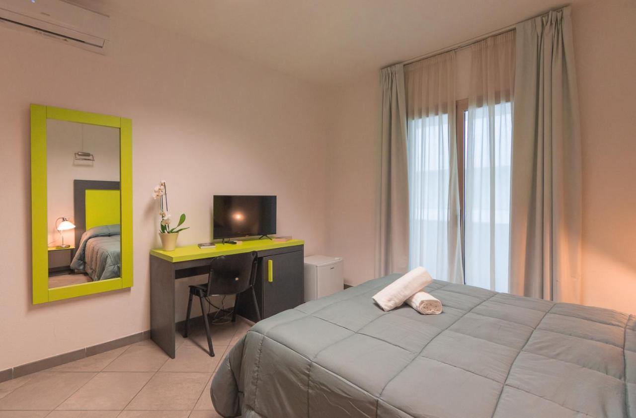 Delta Rooms Olbia Buitenkant foto