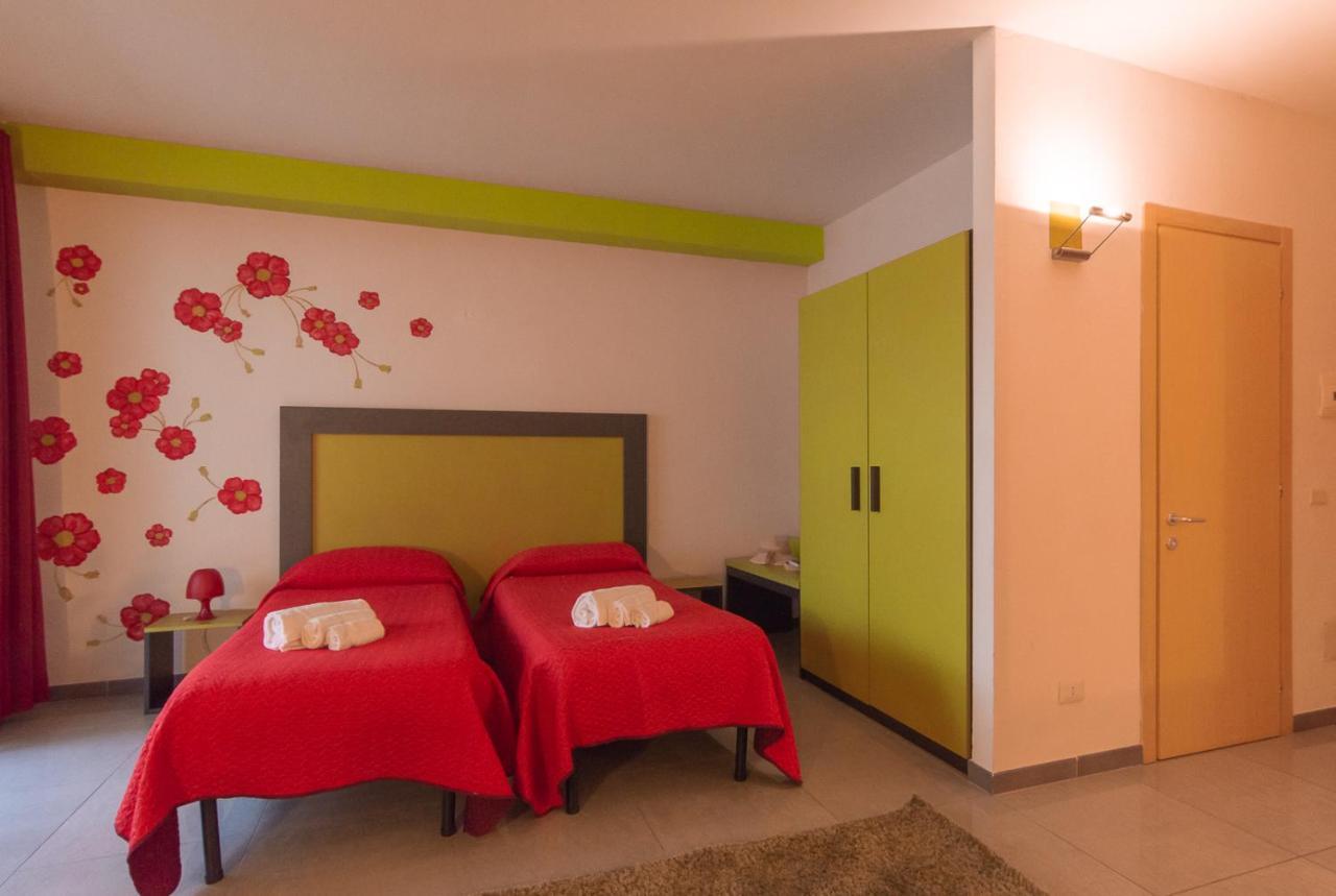 Delta Rooms Olbia Buitenkant foto
