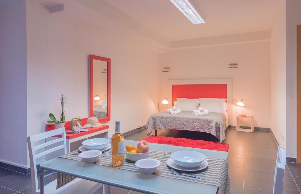 Delta Rooms Olbia Buitenkant foto